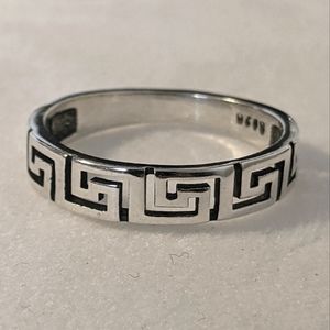 Sterling Silver Greek Key Design Ring.